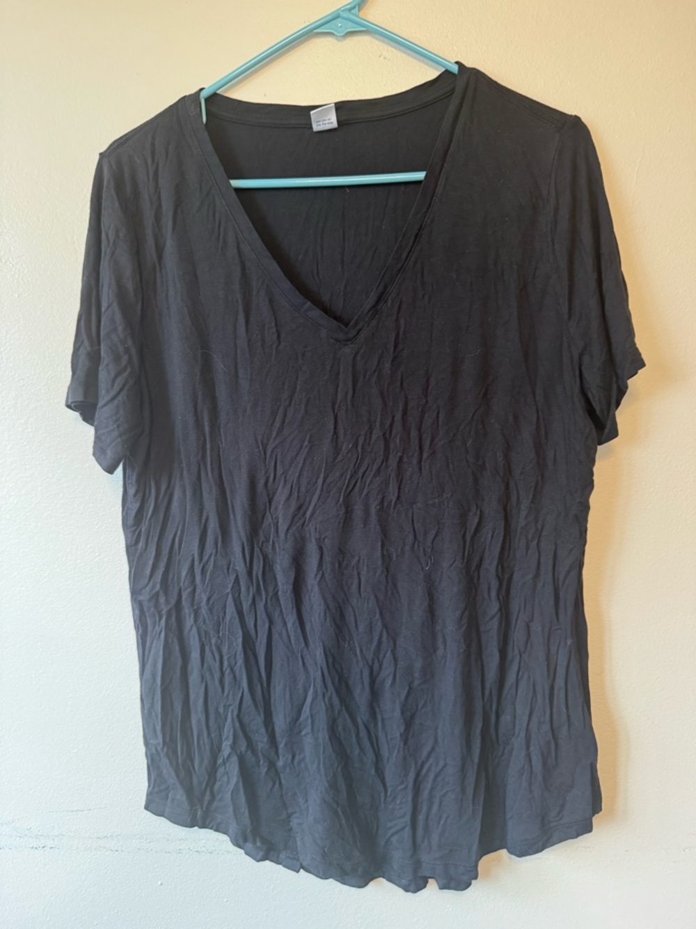 Old Navy Black V-Neck Short Sleeve Tee
